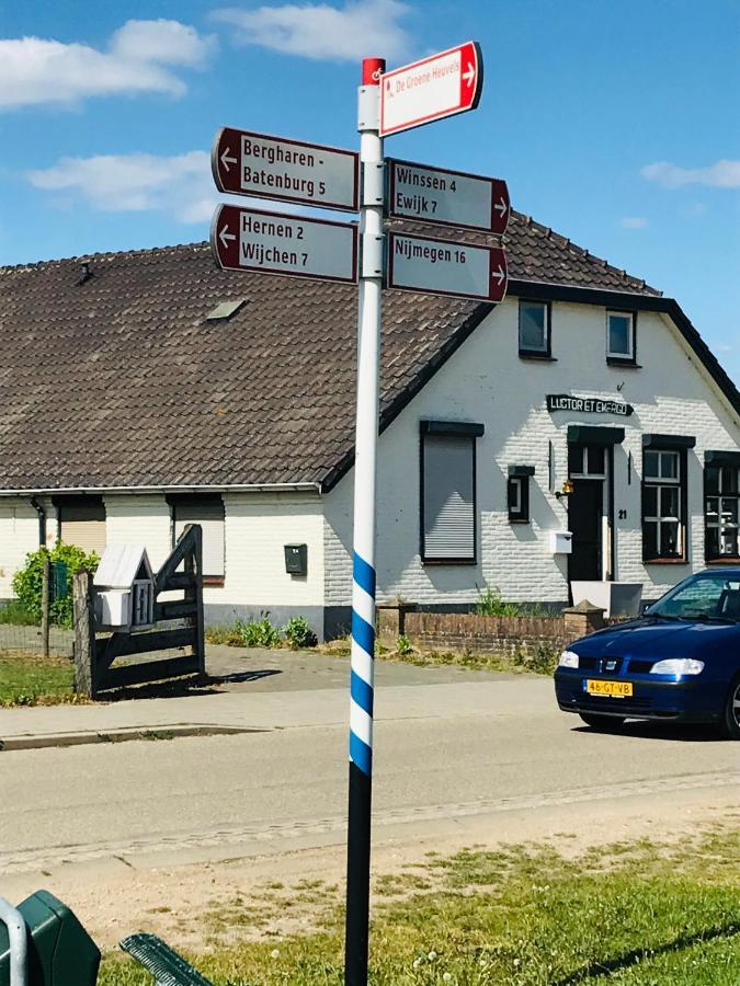 Blauwe Lelie Villa Ewijk Exterior foto